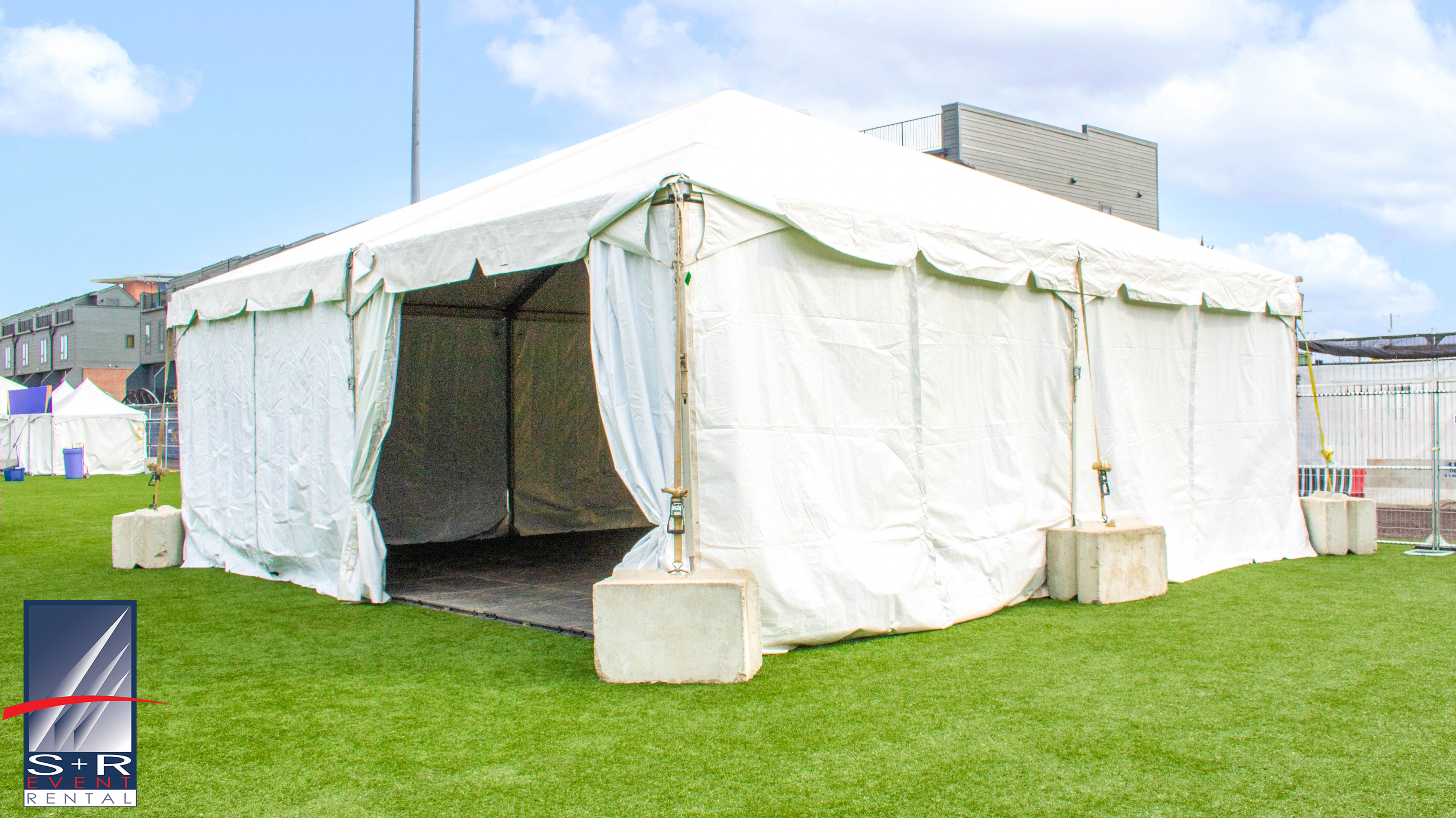 30 X 30 NAVI-TRAC WHITE FRAME TENT 30 X 30 NAVI-TRAC WHITE FRAME TENT