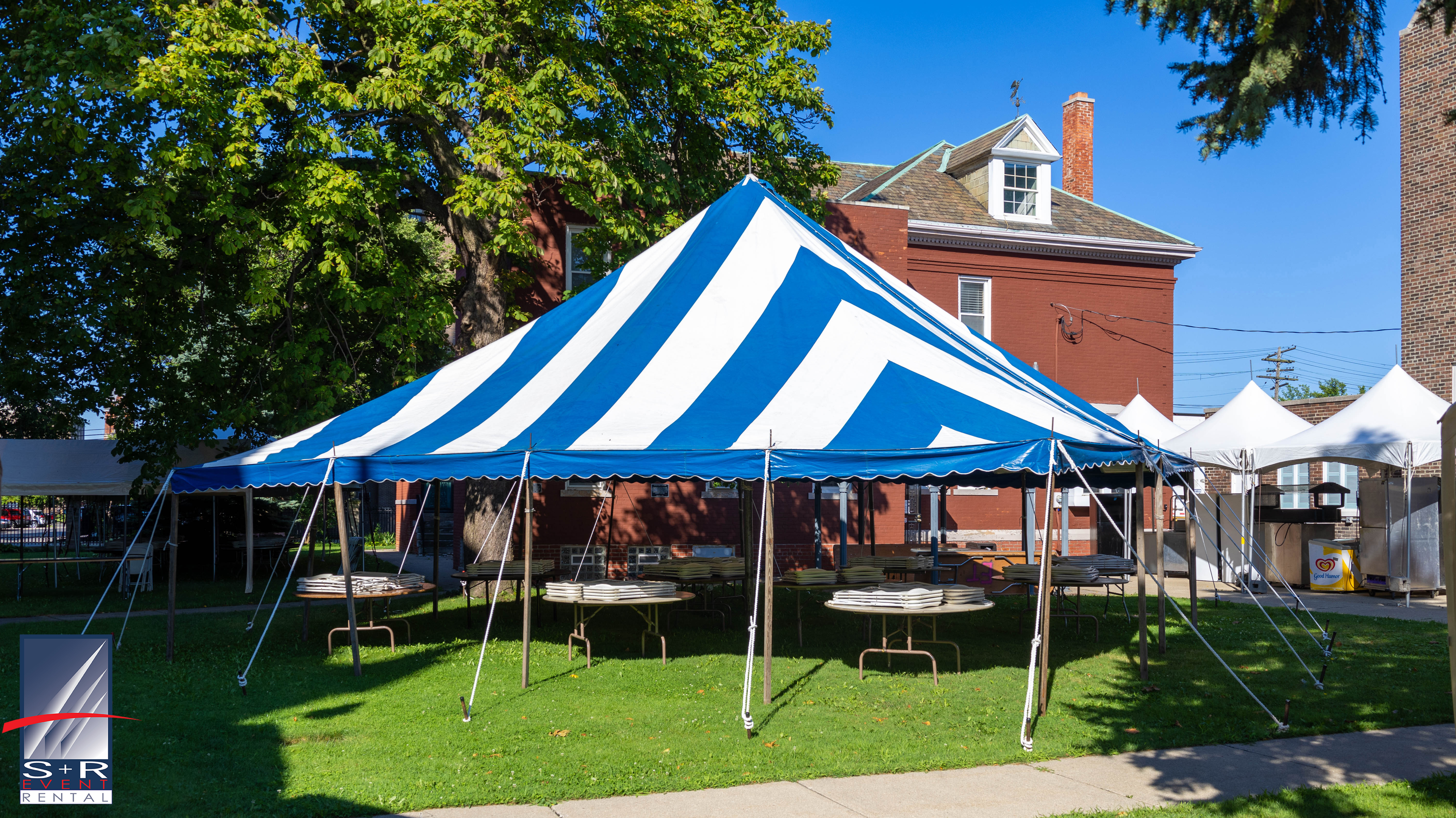 30 X 30 S.D BLUE AND WHITE 30 X 30 S.D BLUE AND WHITE